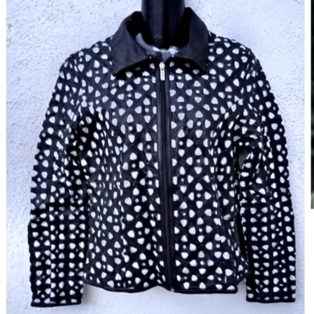 Black and White Leather Jacket with Sleek Design - Picture 2 of 10